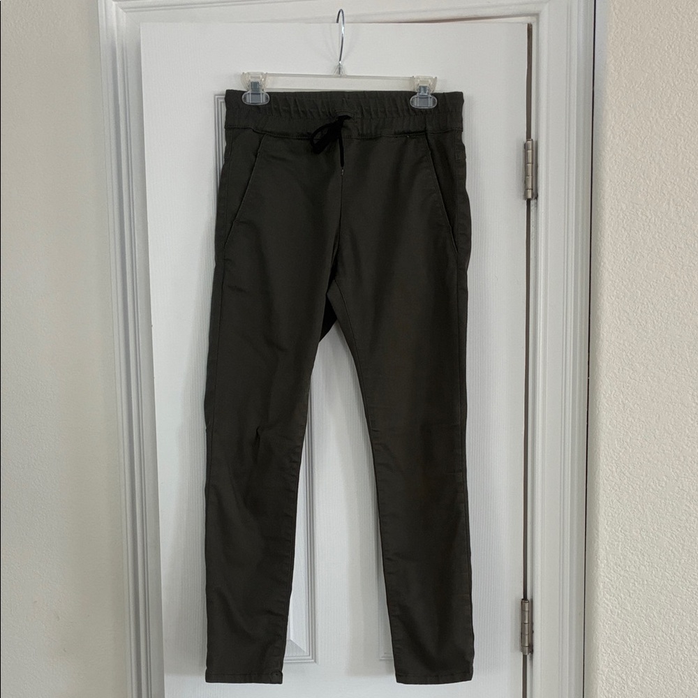 Bevy Flog Olive Jogger Pants